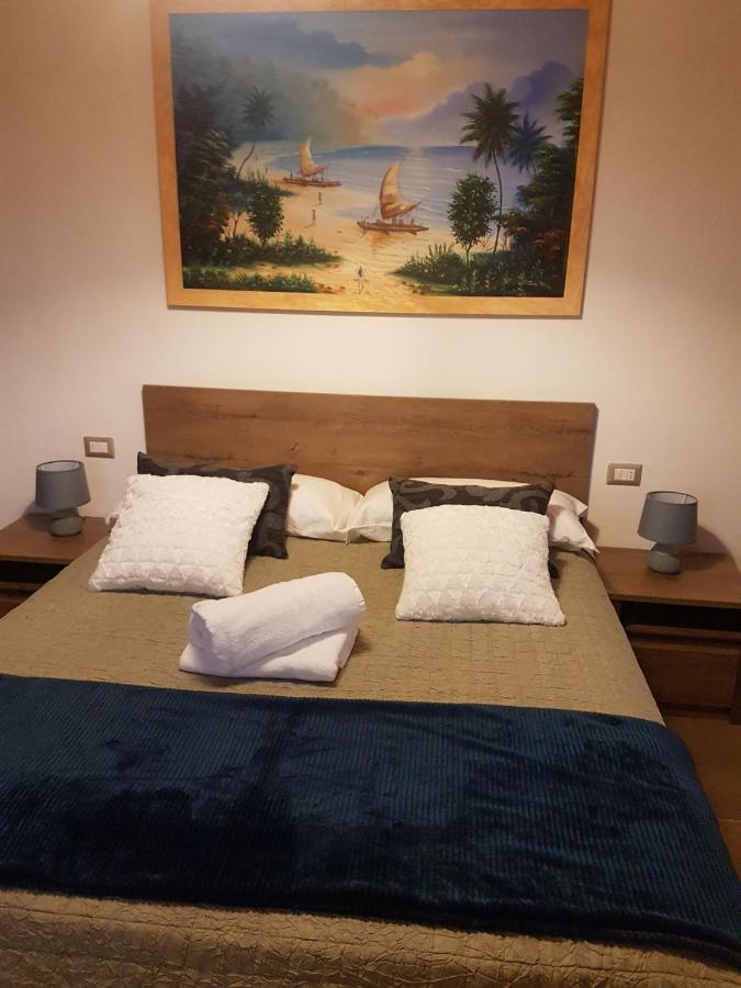 Mazzi House Garden Hotel ดอสโซบัวโน ภายนอก รูปภาพ